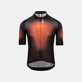 Q36.5 Gregarius Clima QLAB Jersey - Men's - Red cycling jersey with front zip and gradient red-black design on white background